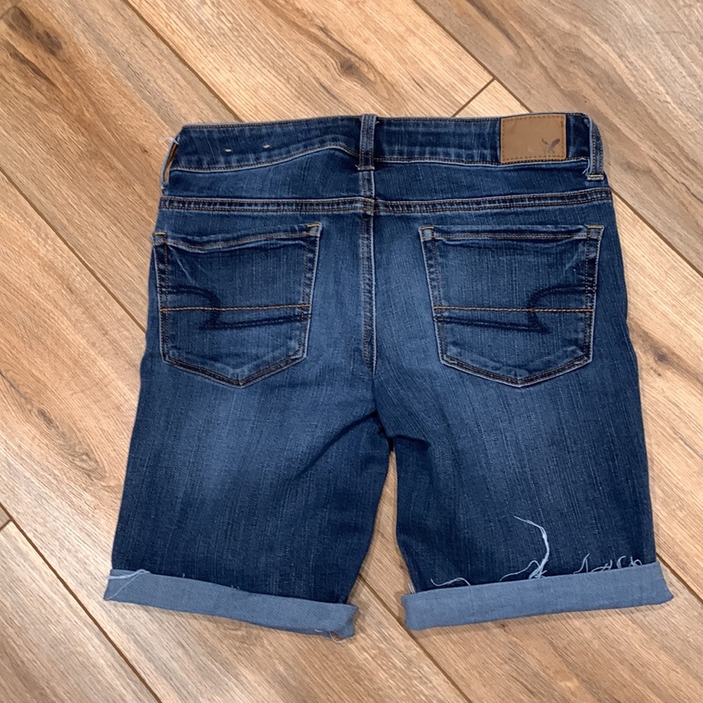 AE Shorts - Picture 3 of 3